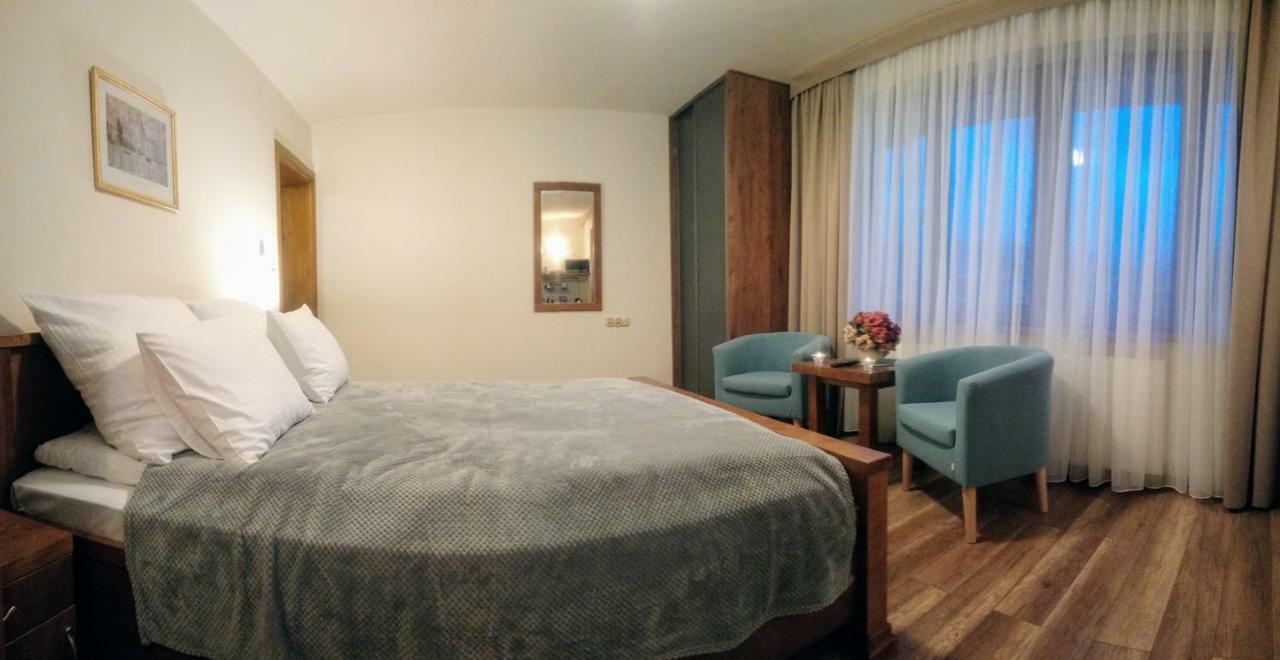 Pokoje W Centrum "Cicha" ザコパネ エクステリア 写真